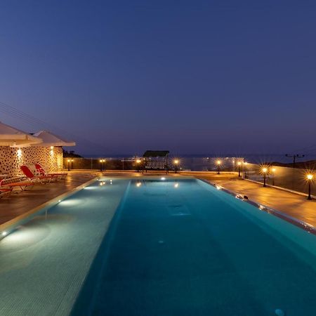 Villa Ostrich Fira  Exterior photo